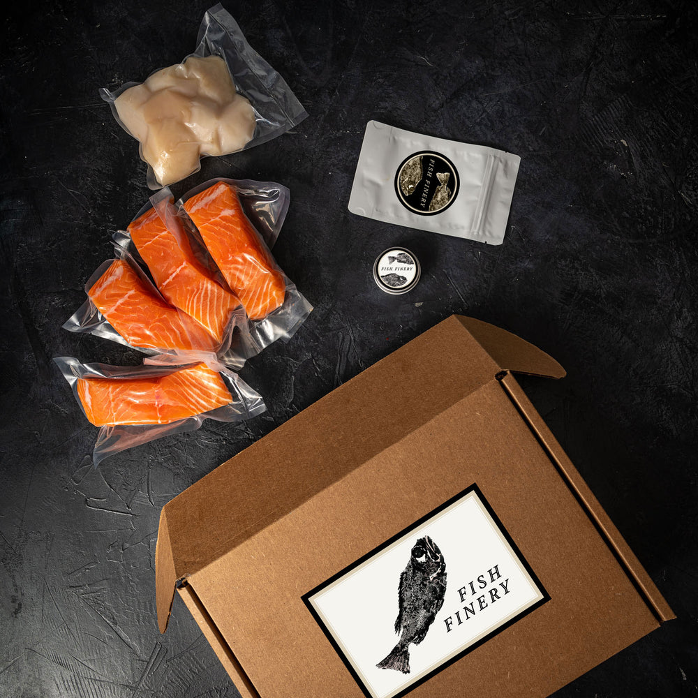 FishFinery Choice Box includes 4x Salom Fillets, Diver Scallops, Dry Rub and Marinade
